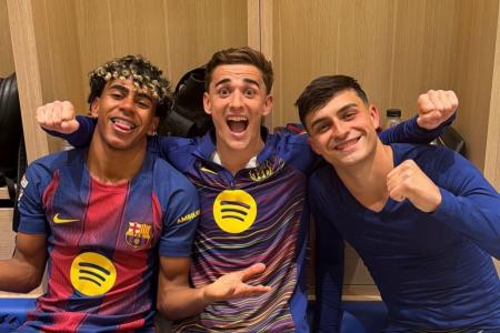 Yama (esquerda) brilhou na vitória do Barça no fim de semana