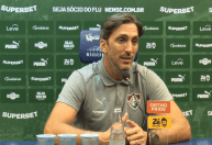 Zubeldía responde sobre Hulk no Fluminense após vitória no Brasileirão