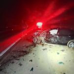 Colisão frontal entre dois carros termina em incêndio na MGC-491
