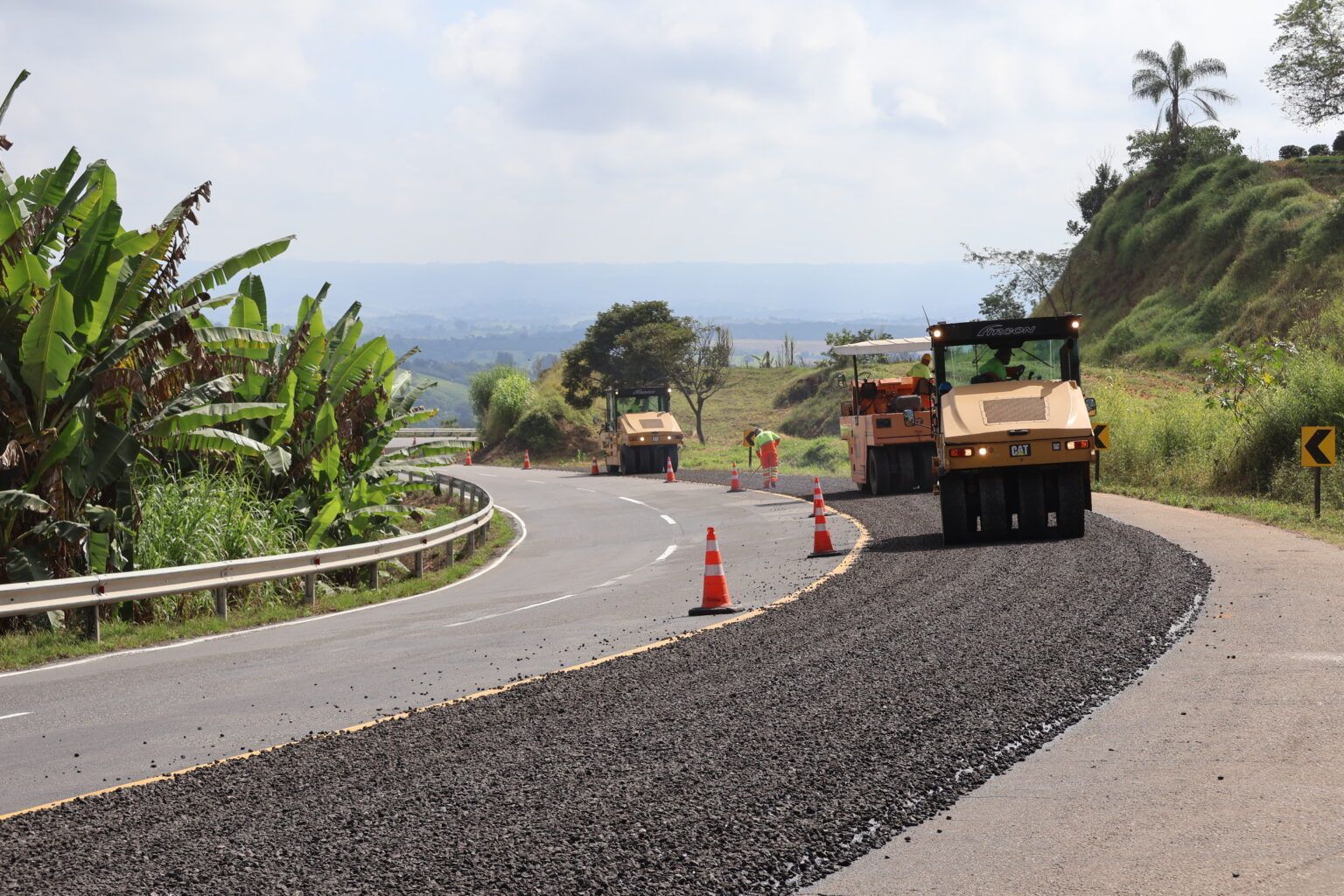 Concessionárias realizam frentes de obras em diversas rodovias do Sul de Minas