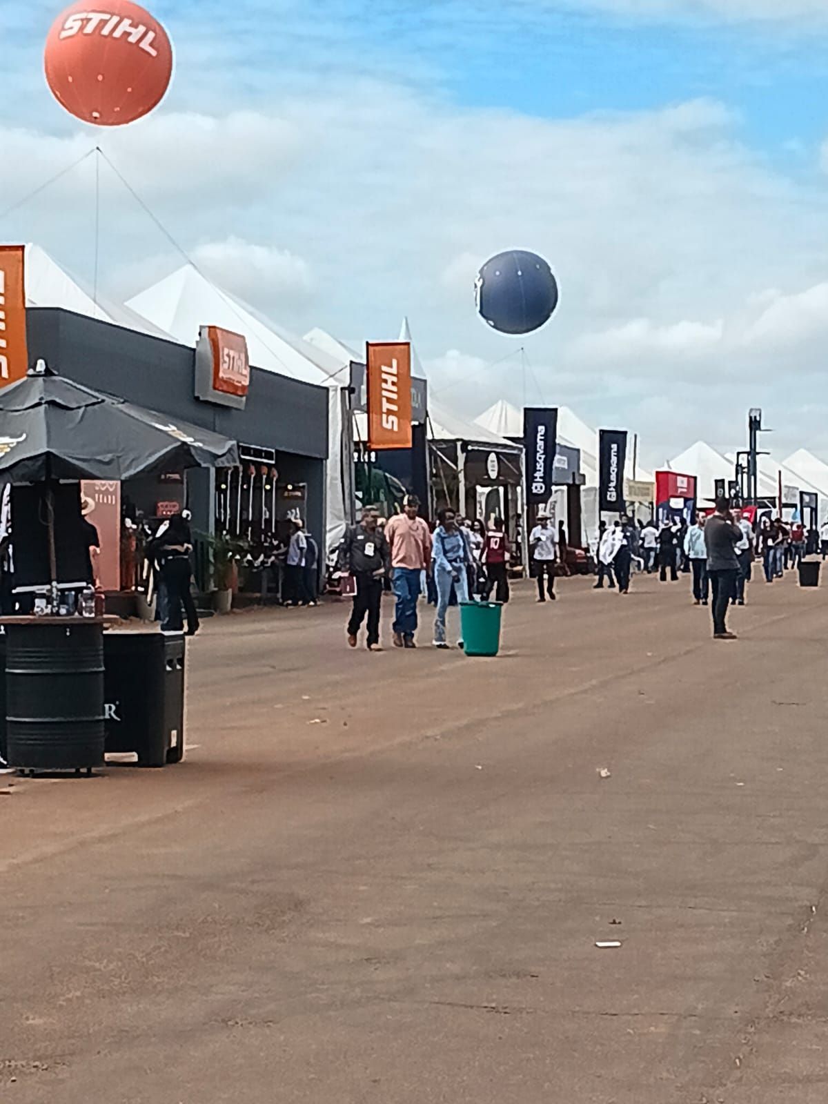 Expocafé - Especialista afirma que produtores devem manter observação no mercado financeiro