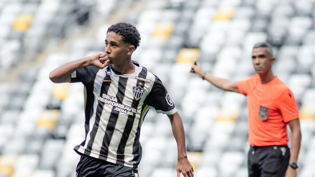 Mosquito marca, Atlético goleia Mirassol e sobe na classificação do Brasileiro Sub-20 B