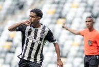 Mosquito marca, Atlético goleia Mirassol e sobe na classificação do Brasileiro Sub-20 B