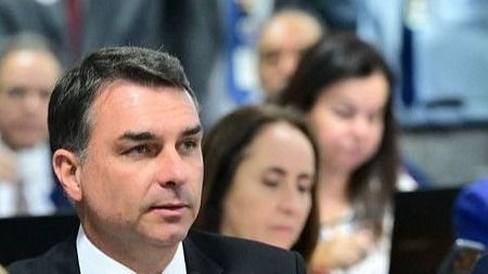 Justiça nega pedido de Flávio Bolsonaro para retirar vídeo do ar