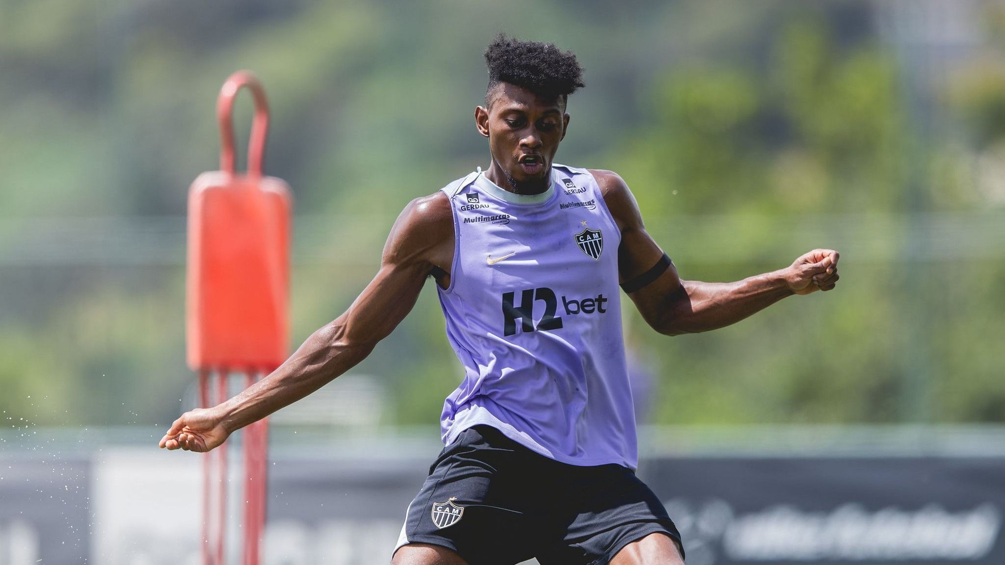 Durante aquecimento, Atlético perde artilheiro para duelo com Vasco