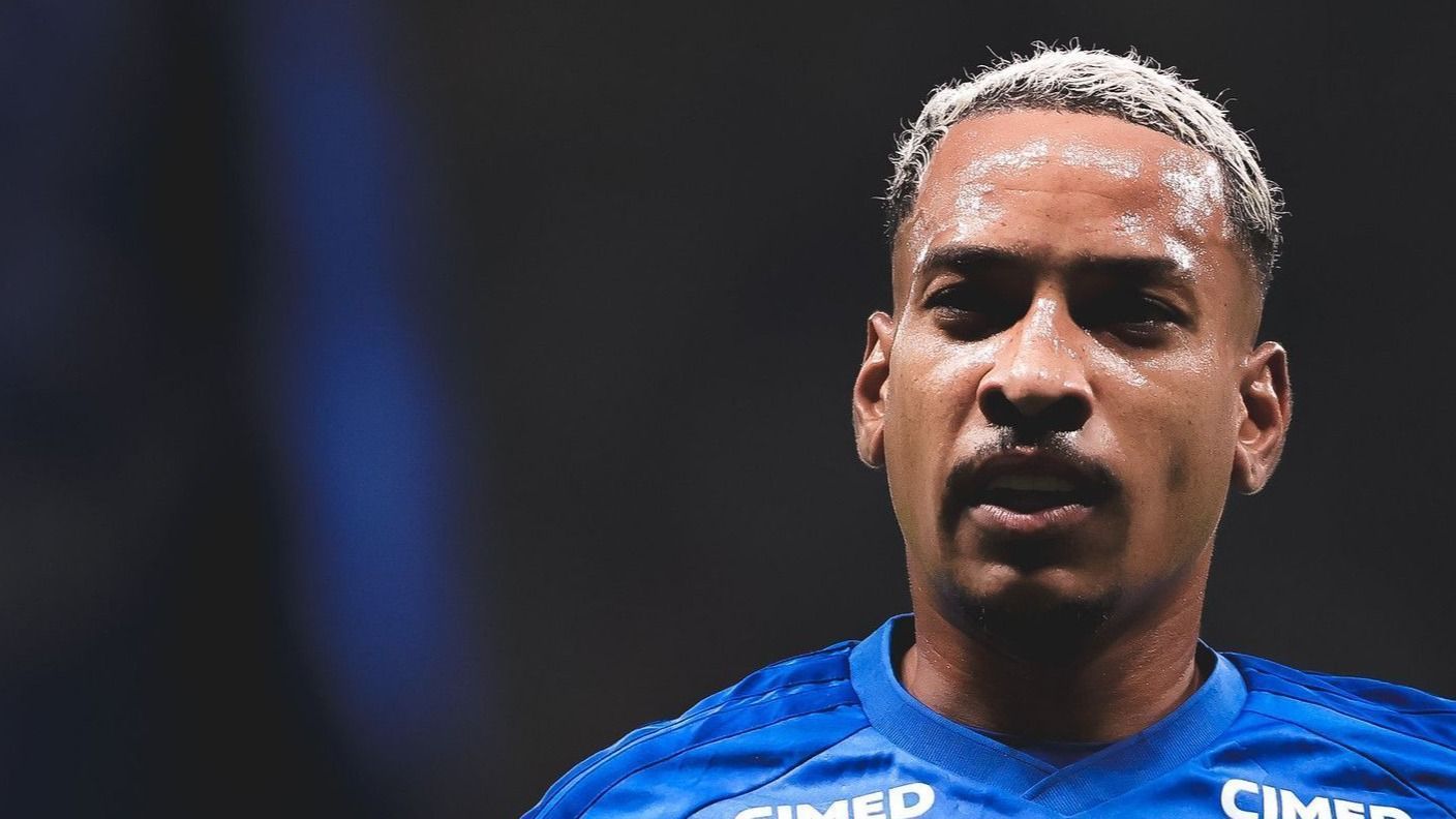 Dublador revela o que Matheus Pereira, do Cruzeiro, disse ao árbitro do clássico