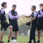 Atlético divulga relacionados para duelo no Uruguai com presença de titulares do clássico