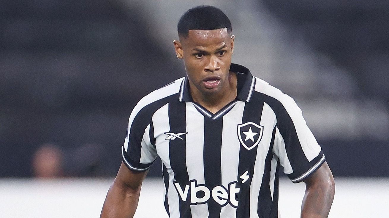 Botafogo toma decisão sobre Jr. Santos para jogo contra o Atlético