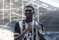 Atacante do Atlético iguala números de Hulk na temporada