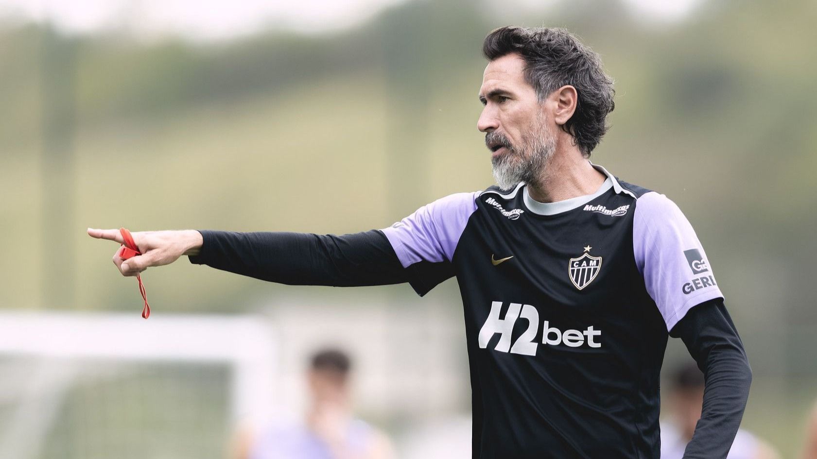 As opções de Domínguez para escalar Atlético contra o Corinthians