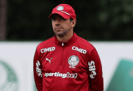 Palmeiras treina sem Paulinho em preparação para Libertadores