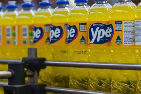 Ypê mantém produção parada mesmo após recurso suspender medida da Anvisa