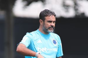 Escalação do Cruzeiro: o que Artur Jorge pode fazer para jogo contra o Palmeiras