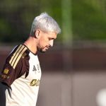 Meia do Flamengo, Arrascaeta recebe alta hospitalar após passar por cirurgia