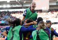 Barcelona goleia Lyonnes e conquista Champions Feminina pela 4ª vez