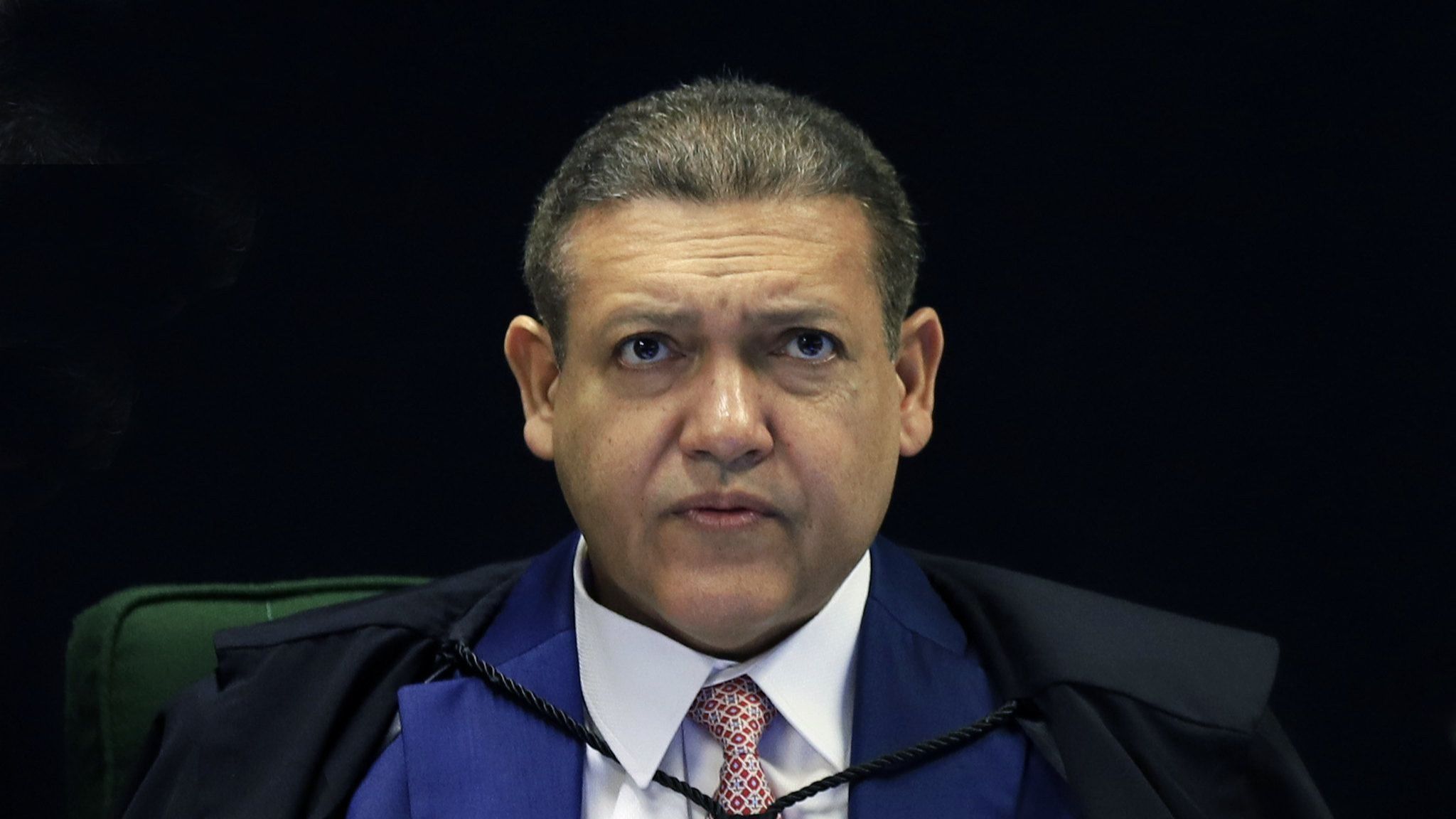 Nunes Marques será relator de ação apresentada por Flávio Bolsonaro contra Lula no STF