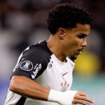 Jogador abre o coração após estreia na Libertadores pelo Corinthians: 'Sonho'