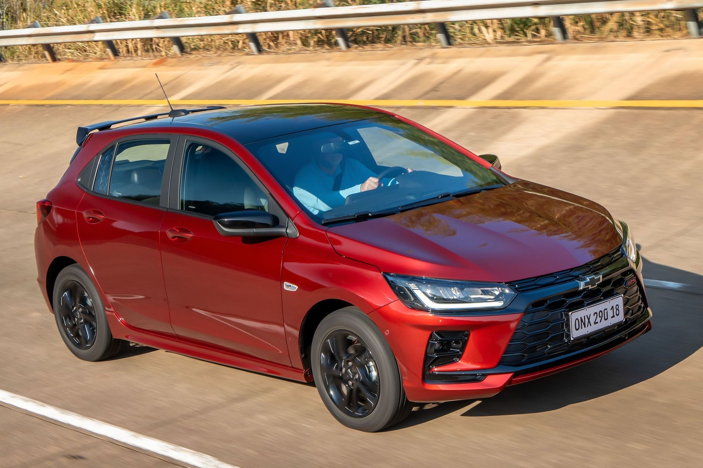 Veja quanto custa o Chevrolet Onix com motor turbo 100% a etanol