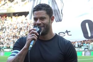 Atacante Hulk se emociona em despedida e se declara ao Atlético: 'Amo vocês'