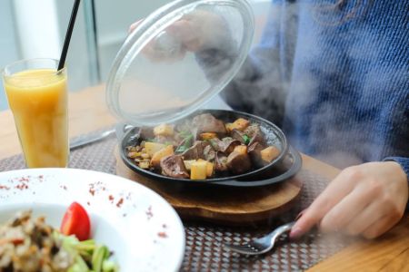 Frio aumenta a fome? Saiba por que o corpo pede comidas mais calóricas no inverno