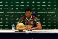 Hulk é apresentado pelo Fluminense no Maracanã e manda recado à torcida