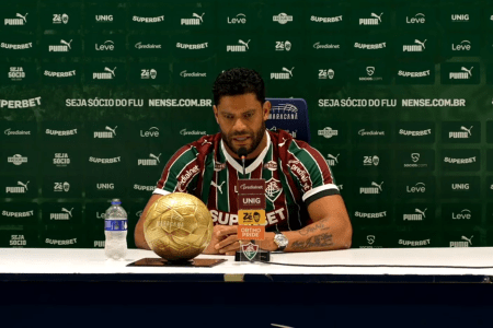 Hulk é apresentado como jogador do Fluminense • Reprodução/Fluminense