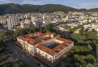 Poços de Caldas registra abertura de 498 novas empresas no início do ano