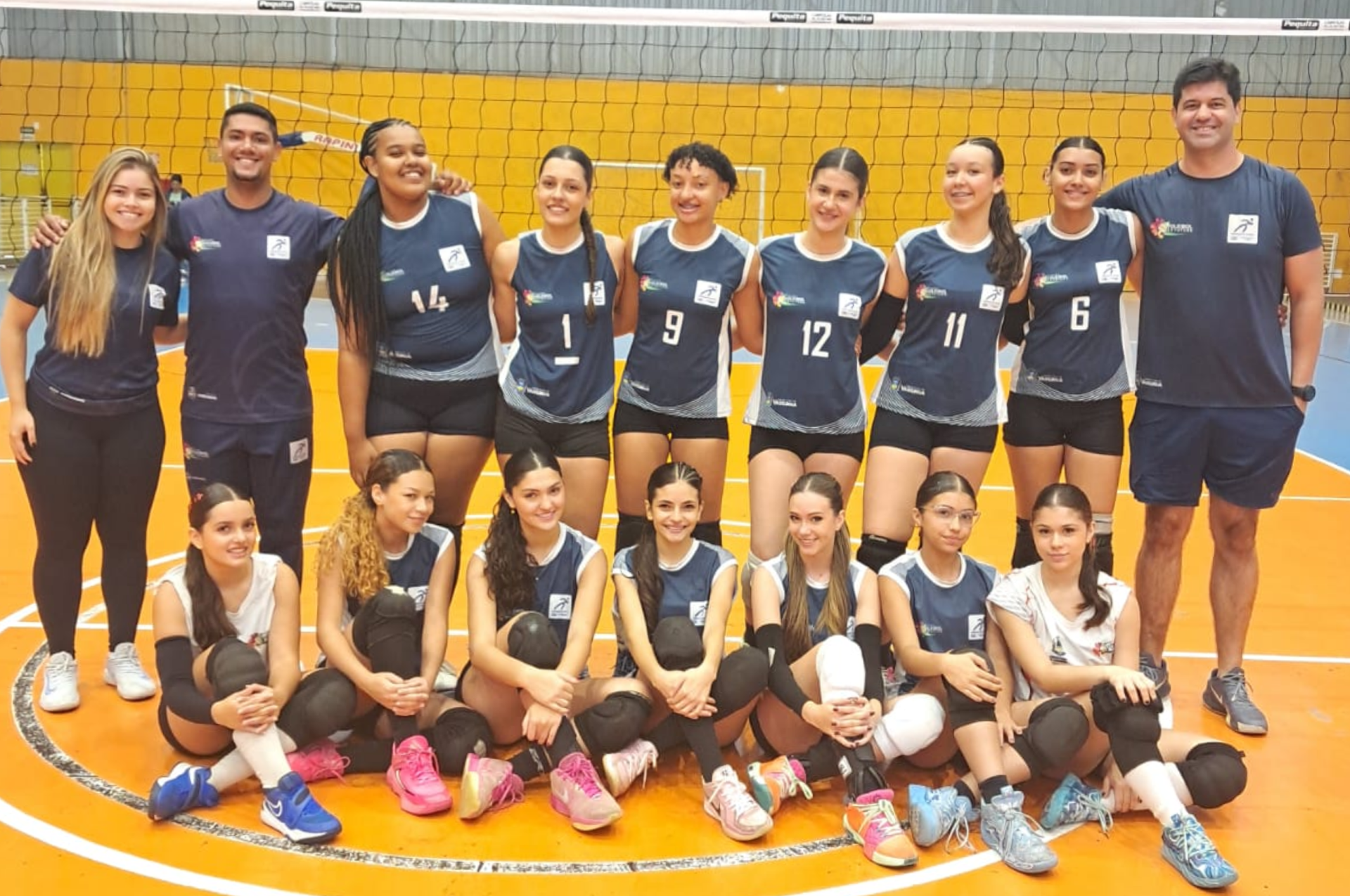 Varginha fecha festival de vôlei sub-18 com campanha invicta
