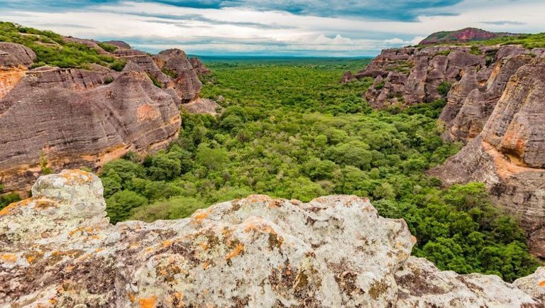 Governo federal oficializa rota turística da Serra da Capivara, no Piauí