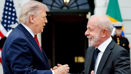 Lula e Donald Trump retomam diálogo sobre o tarifaço e as relações comerciais entre Brasil e Estados Unidos..