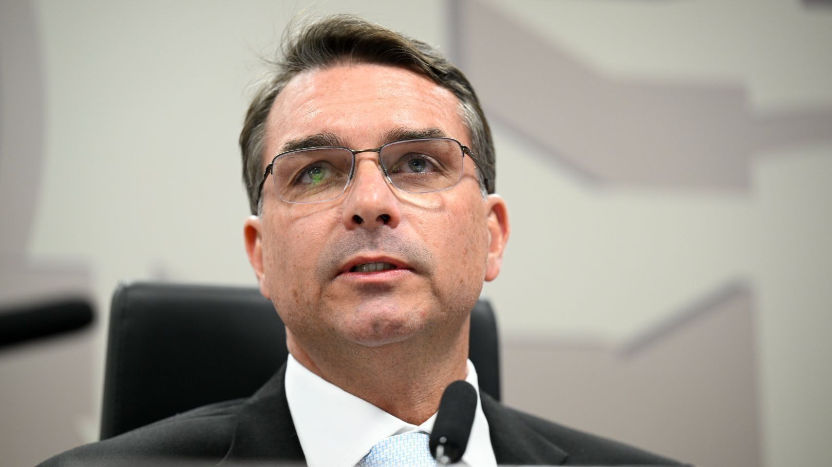 Qual o futuro da candidatura Flávio Bolsonaro?