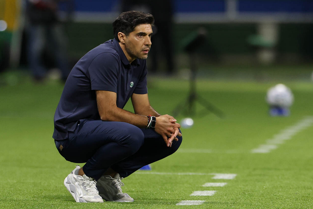 Abel Ferreira é enfático ao projetar arbitragem de Flamengo x Palmeiras