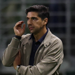 Após derrota do Palmeiras, Abel questiona datas de convocação para Copa do Mundo