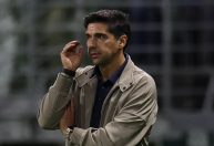 Após derrota do Palmeiras, Abel questiona datas de convocação para Copa do Mundo