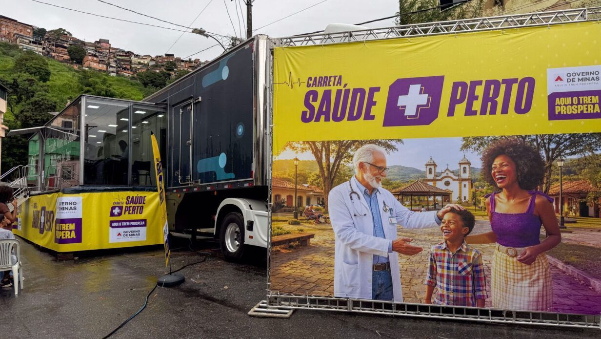 Mutirão da carreta da saúde oferece consultas para reduzir fila do SUS em BH