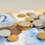 23% guardam dinheiro regularmente: retrato da reserva financeira no Brasil