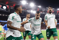 Galvão Bueno reage à goleada do Palmeiras sobre o Flamengo e cita Abel Ferreira