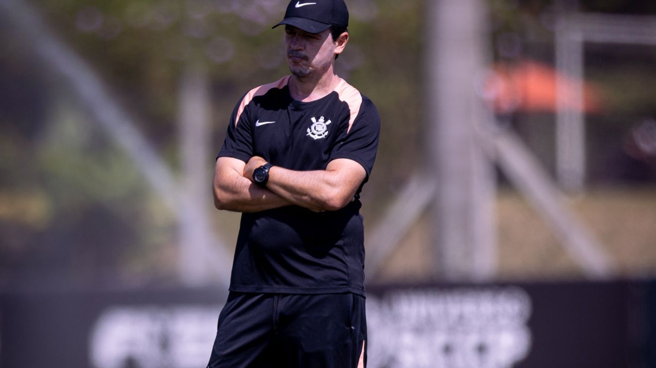Escalação do Corinthians: Diniz promove mudança para enfrentar Botafogo