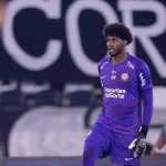Hugo Souza, do Corinthians, revela papel de parede inusitado e expectativa por convocação