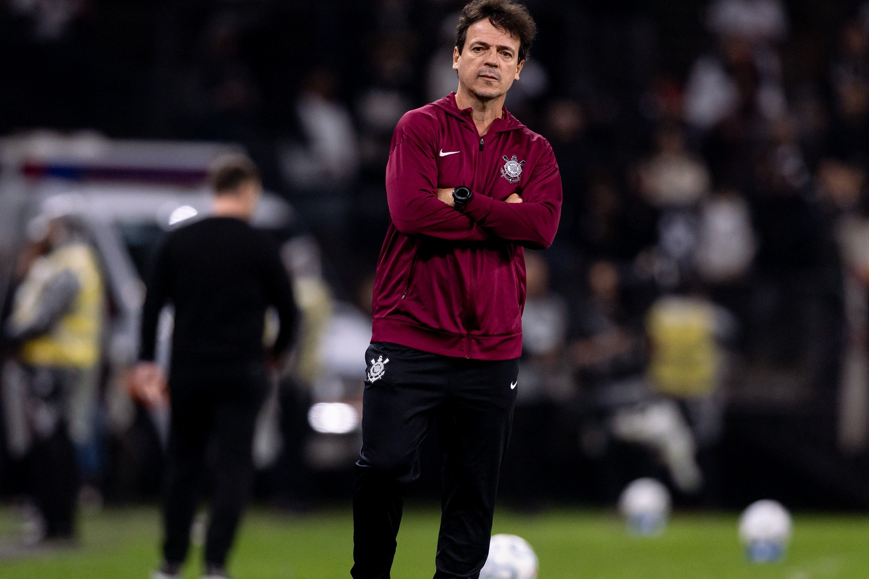 Corinthians: Diniz reforça confiança em Hugo Souza após falhas na Libertadores