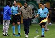 Palmeiras tem mais de um time de desfalques, e Abel Ferreira expõe indignação