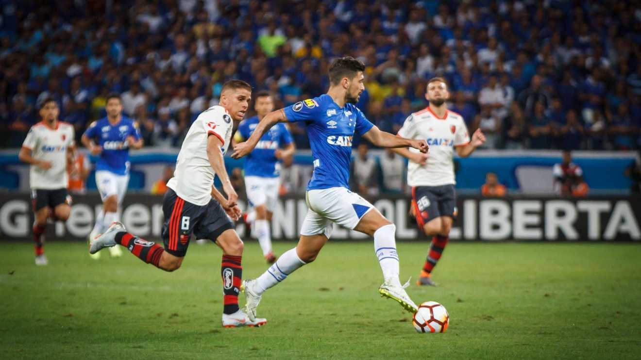 Cruzeiro e Flamengo se reencontram na Libertadores; relembre confronto