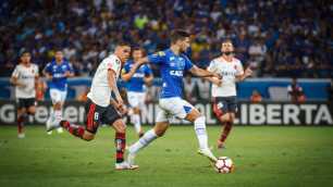 Cruzeiro e Flamengo se reencontram na Libertadores; relembre confronto