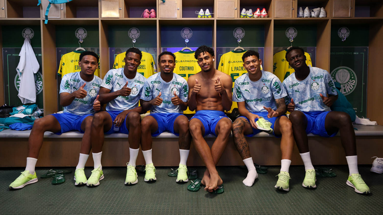 Joia na mira da Europa herda camisa de Estêvão em estreia pelo Palmeiras