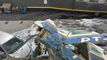 Imagens mostram destroços do avião em prédio de BH