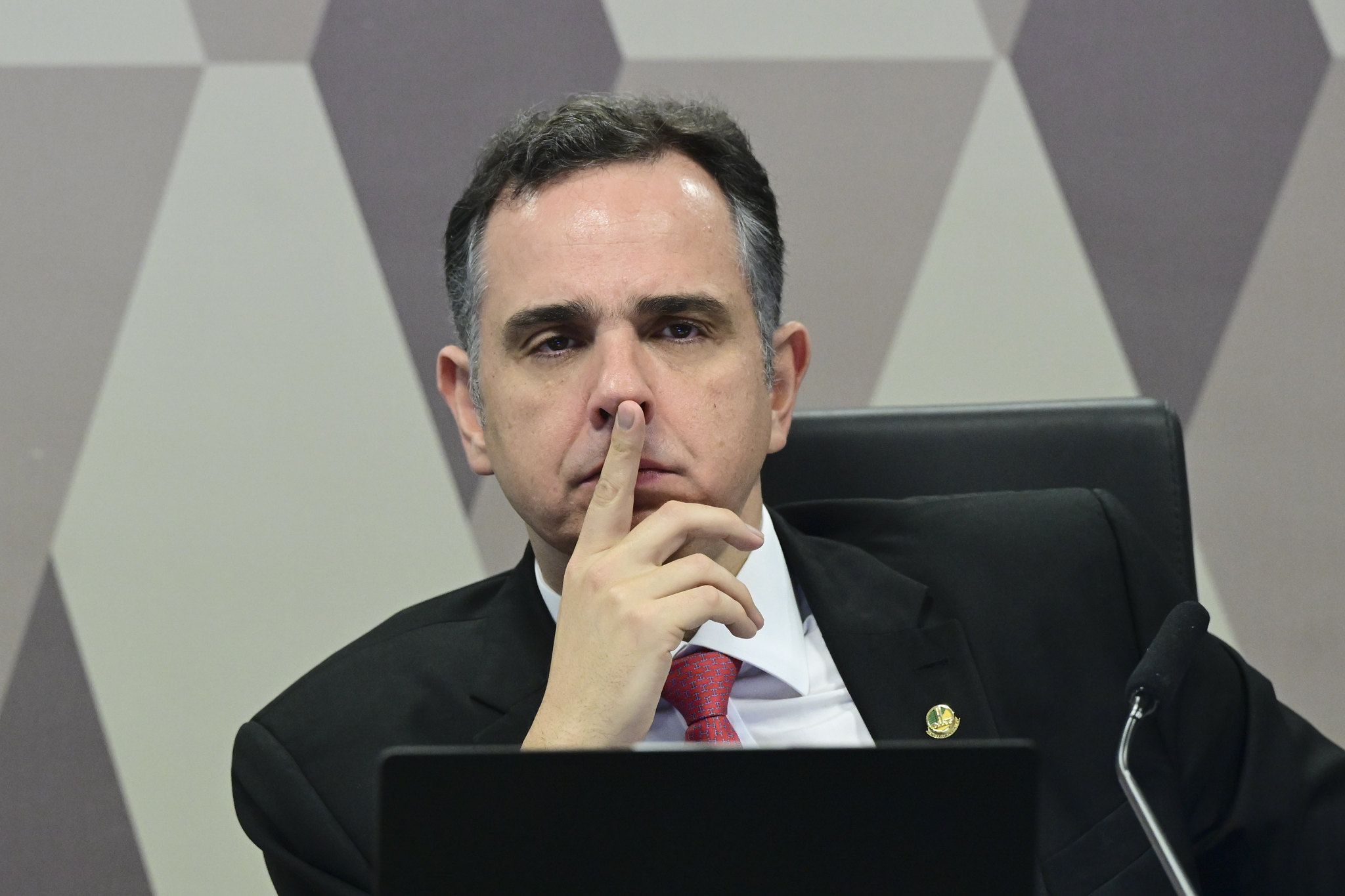 A resposta de Pacheco à 'convocação' de Marília Campos para disputa em MG