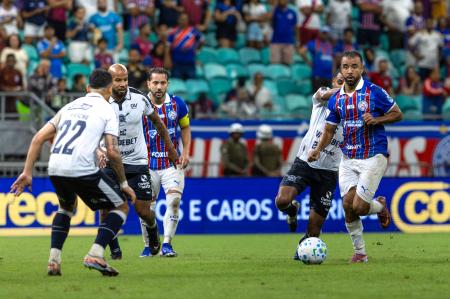 Jogadores de Bahia e Remo durante jogo de ida da 5ª fase da Copa do Brasil • Rafael Rodrigues/EC Bahia