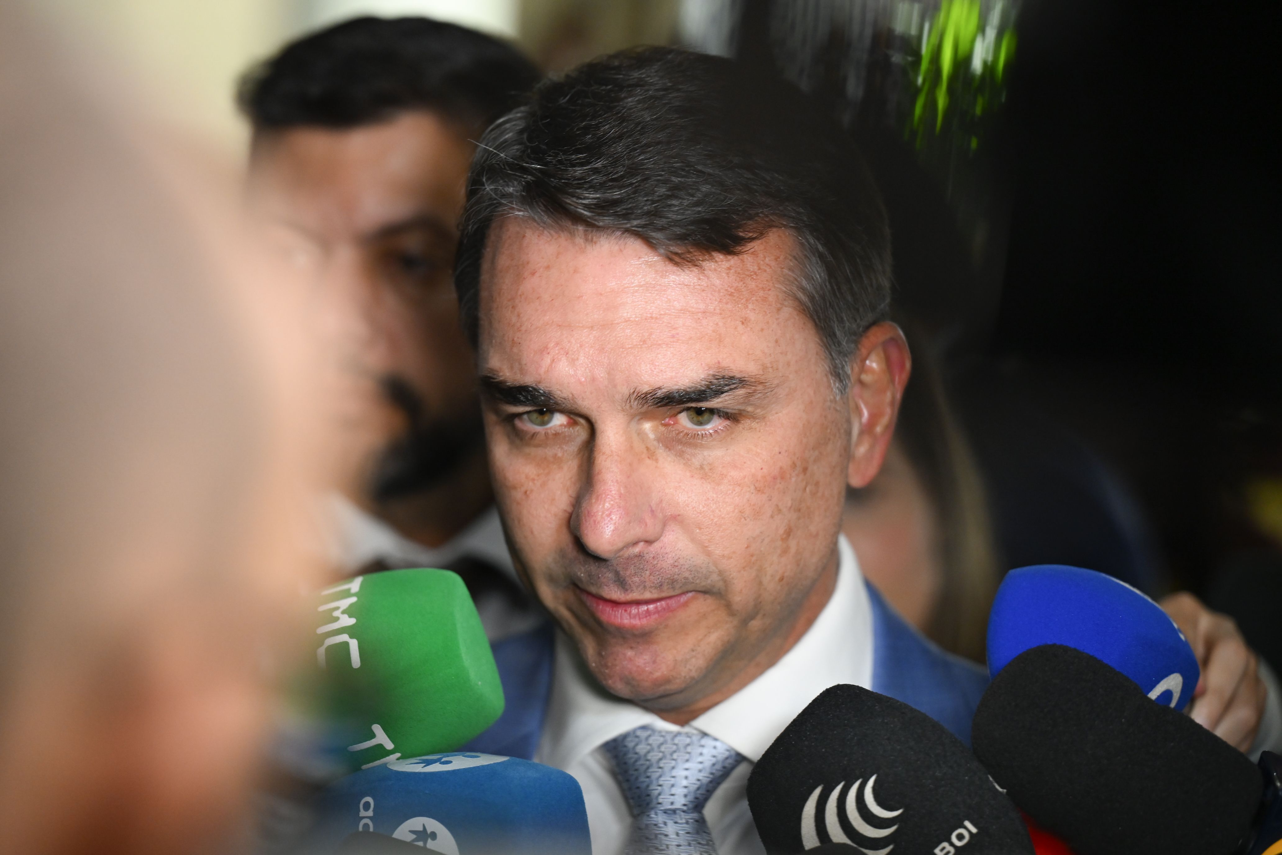 Pré-candidatos à direita miram campanha de Flávio após crise com Vorcaro