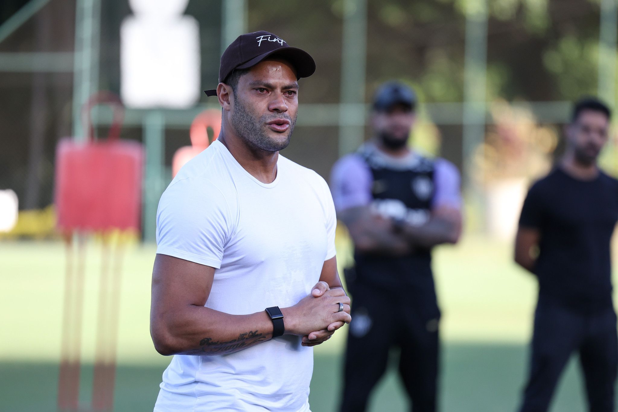Hulk vai às lágrimas em último dia de Atlético e manda recado a jogadores; veja vídeo