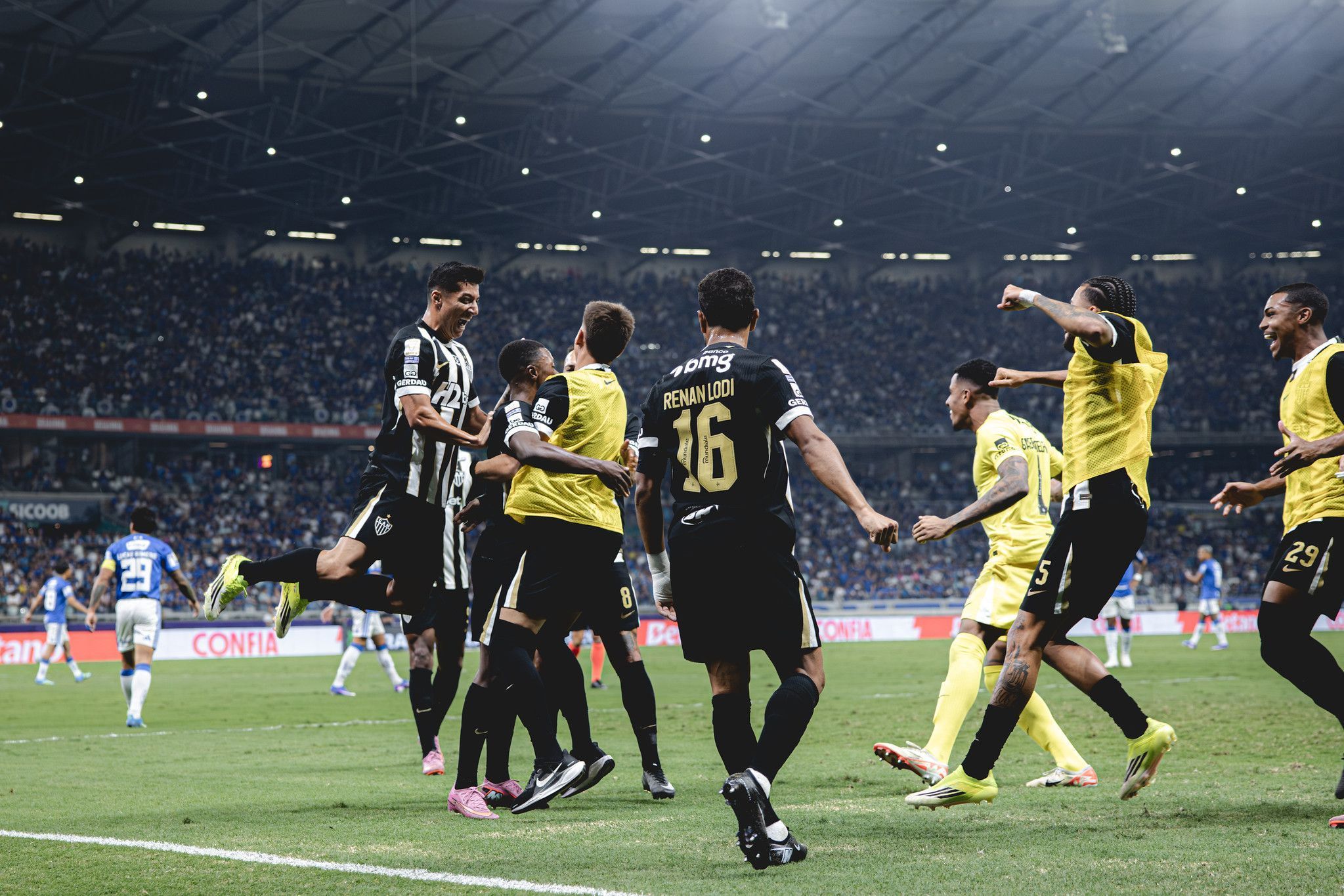 'Versátil': jornal equatoriano exalta jogador-chave da vitória do Atlético no clássico